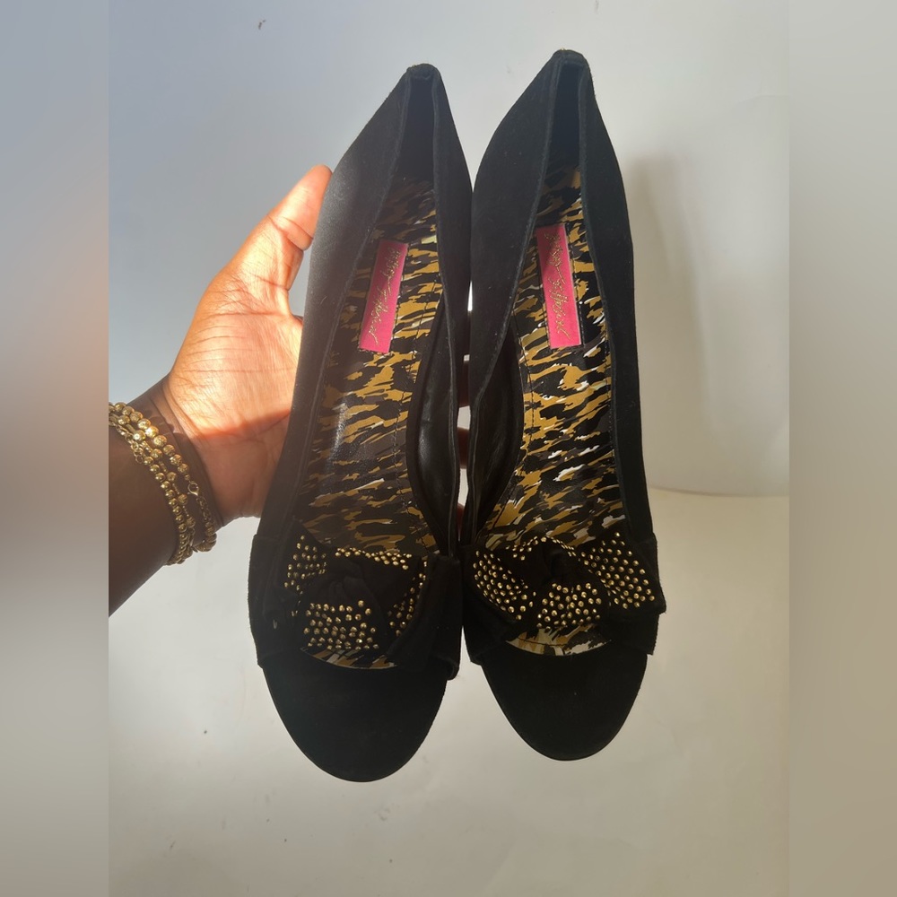 Betsy Johnson black/ leopard print/ pink bottom size 10 pencil heel…